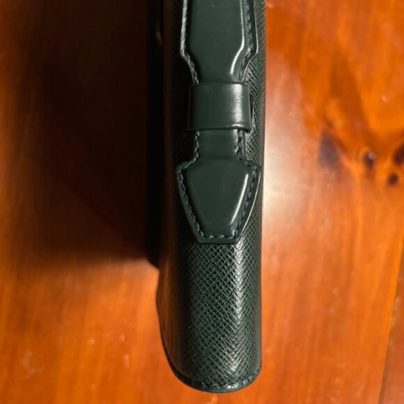 HALLOWEEN🎃DROP! Louis Vuitton Taiga Serviette Kourad Epicea Green Briefcase - Picture 5 of 16